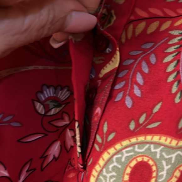 Let it be Sleeveless tank, beautiful, bold red print w paisley. NWT - Picture 3 of 6